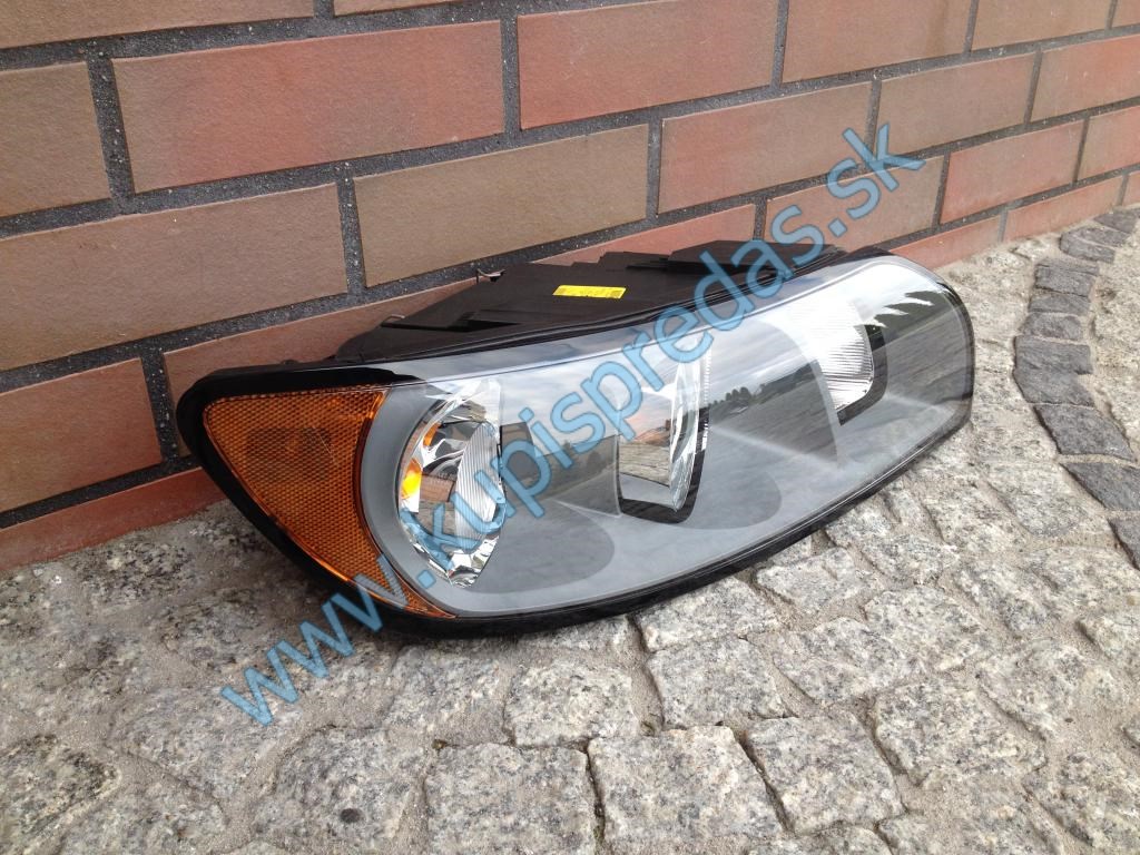 Predné pravé svetlo VOLVO S40 V50  